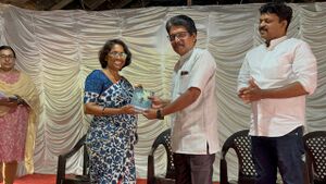 23064 Reading Day.jpg