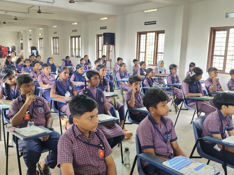 പ്രമാണം:24352 Hitech.jpeg