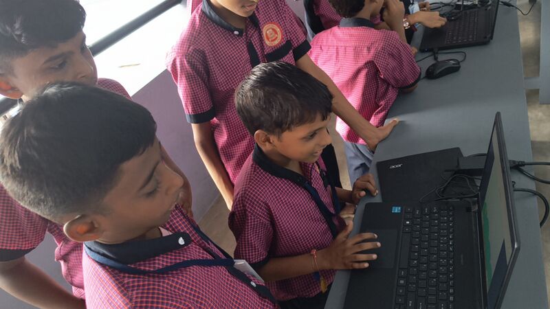 പ്രമാണം:25044 robotic exhibition3.jpg