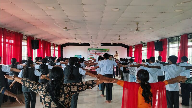 പ്രമാണം:25123 Yoga day7.jpg