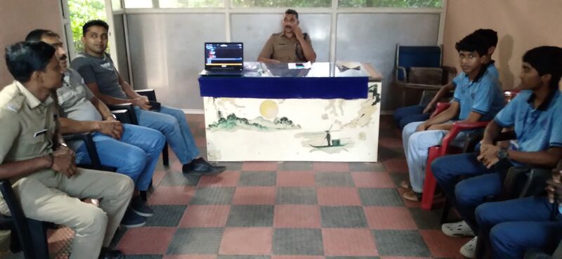 പ്രമാണം:28041 Security System 2.jpg