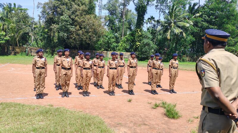 പ്രമാണം:35059-2025-SPC-Promotiontest-Parade1.jpg