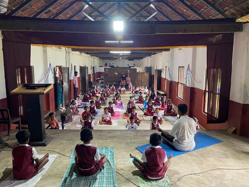 പ്രമാണം:35223 yoga 3.jpeg