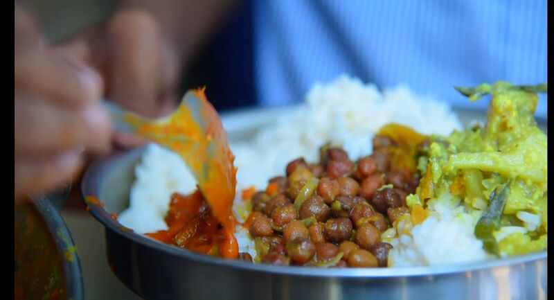 പ്രമാണം:43003 noonmeal.jpg