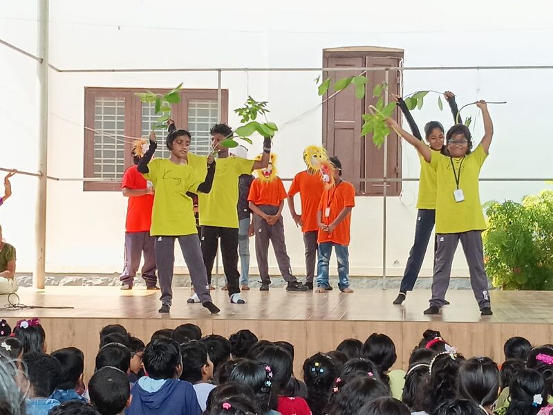 പ്രമാണം:44443 schoolpadanolsavam3.jpg