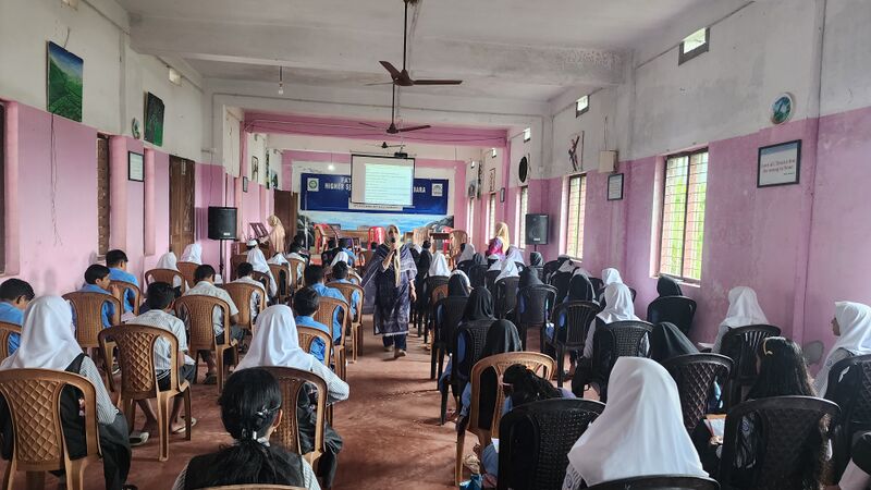 പ്രമാണം:47045-NMMS 6.jpg