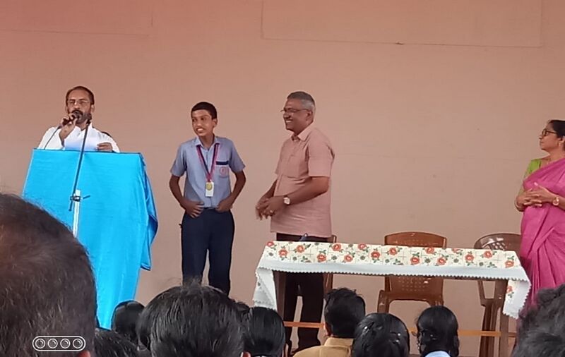 പ്രമാണം:AB22 33056 2.jpg