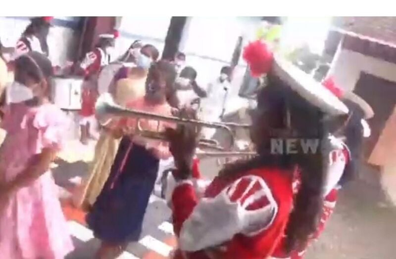 പ്രമാണം:BS21 ALP 4656 11.jpg