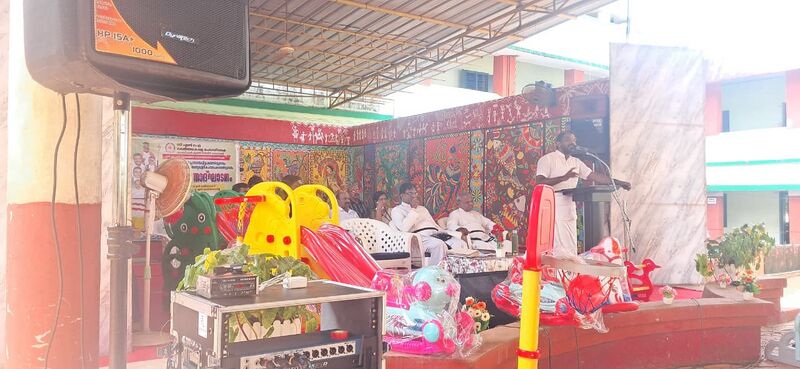 പ്രമാണം:BS TVM 44066 whit1.jpeg