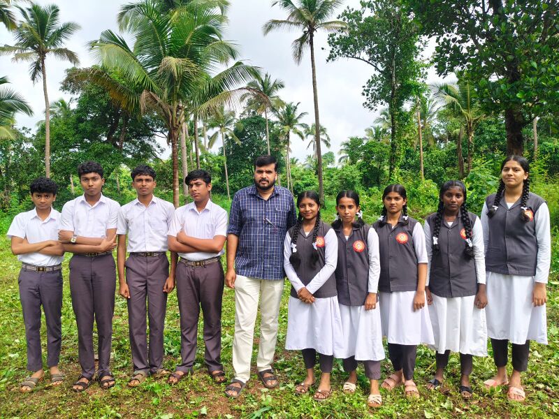 പ്രമാണം:14028 rgmhss (30).jpg