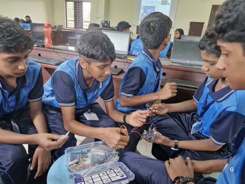 പ്രമാണം:17052 LK Preliminary Camp 7.jpg