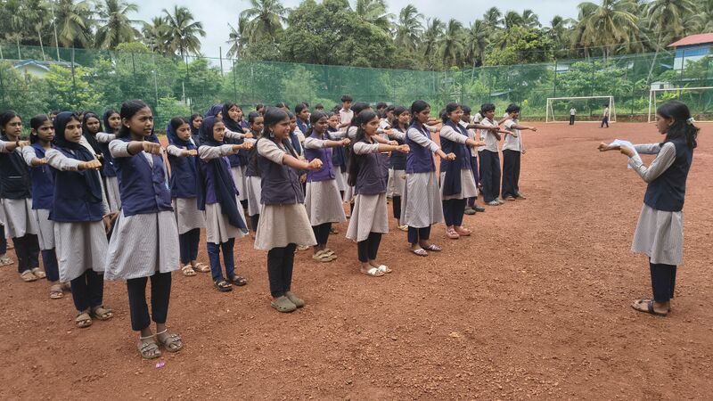 പ്രമാണം:19034 LK Freedom25 01.jpg