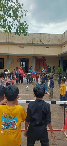 പ്രമാണം:19042 Shootout.png
