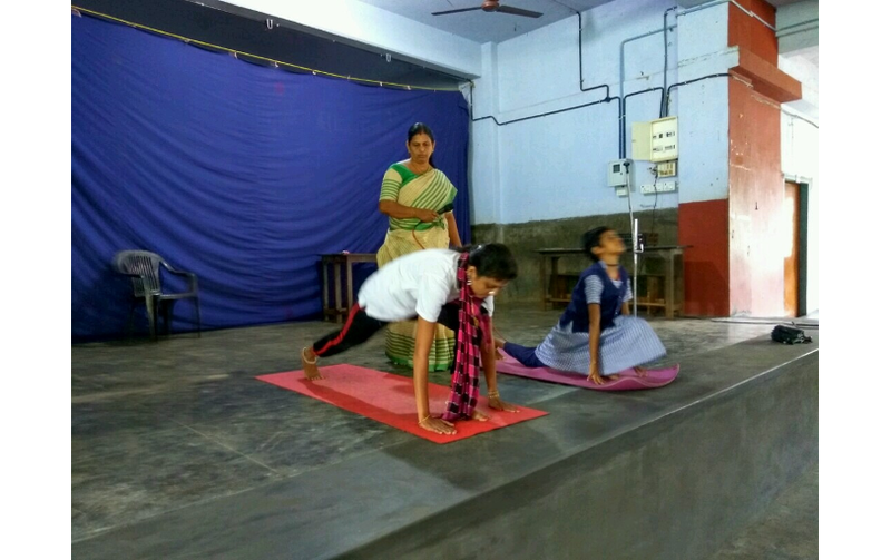 പ്രമാണം:22076 yoga 1.png