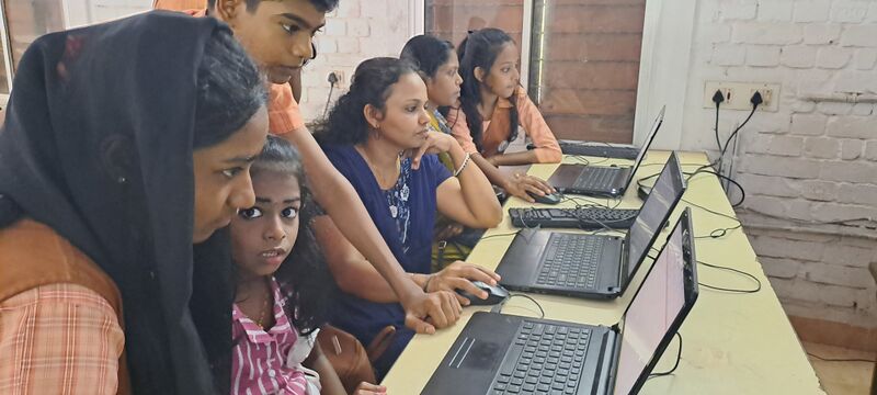 പ്രമാണം:36035 pc11.jpg