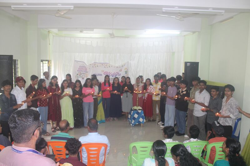 പ്രമാണം:43015 pravesanolsavam 2025.jpg