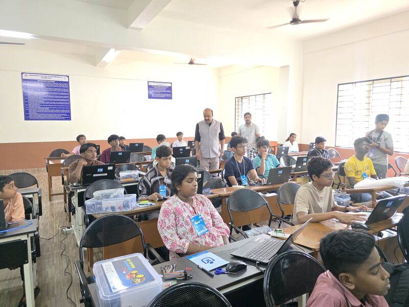 പ്രമാണം:PKD LK DT CAMP CEO1.jpg