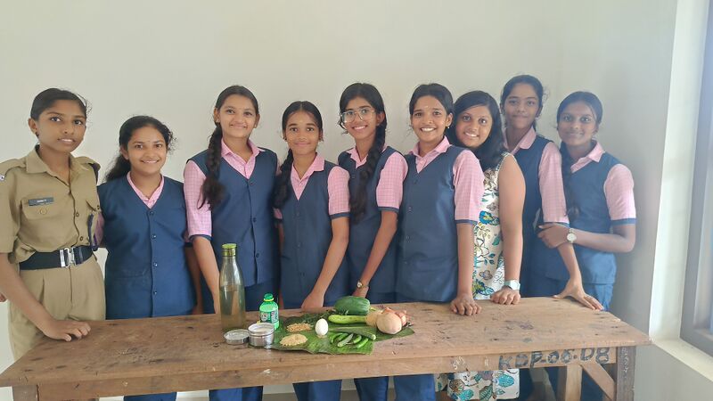 പ്രമാണം:12058 ksgd nutrious food2.jpg