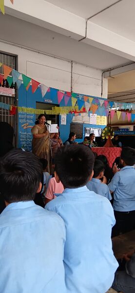 പ്രമാണം:17241 readingday2.jpg