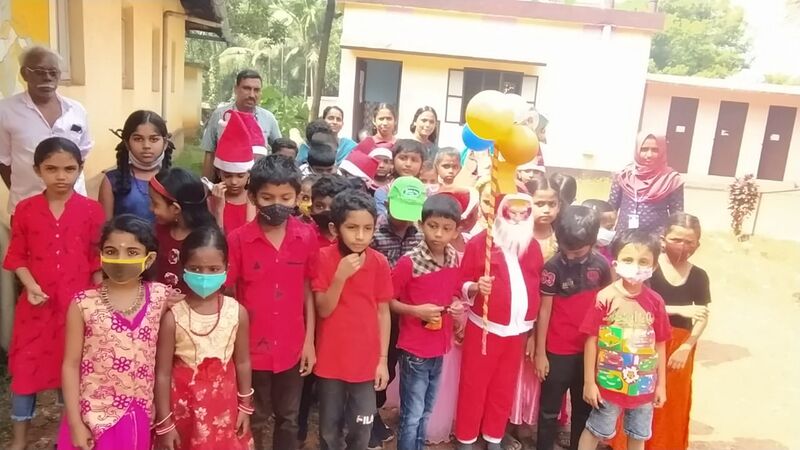 പ്രമാണം:21812 xmas.jpeg