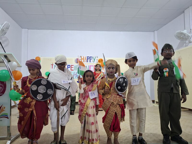 പ്രമാണം:25258 Fancy dress 2.jpg