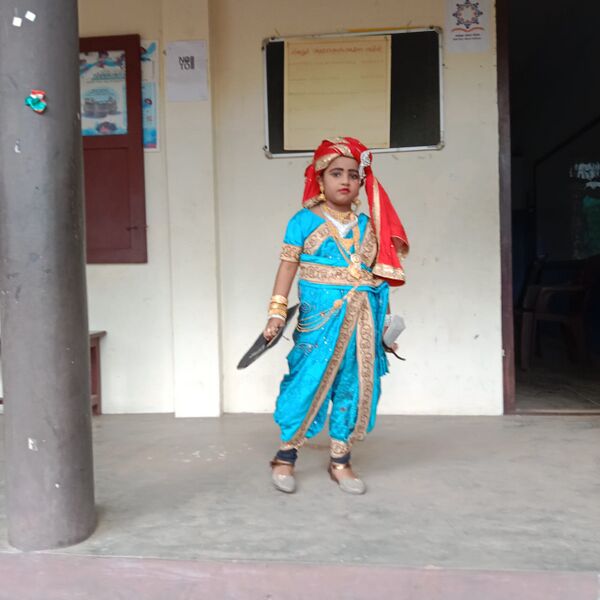 പ്രമാണം:26322 ഫാൻസി ഡ്രസ്സ്.jpg