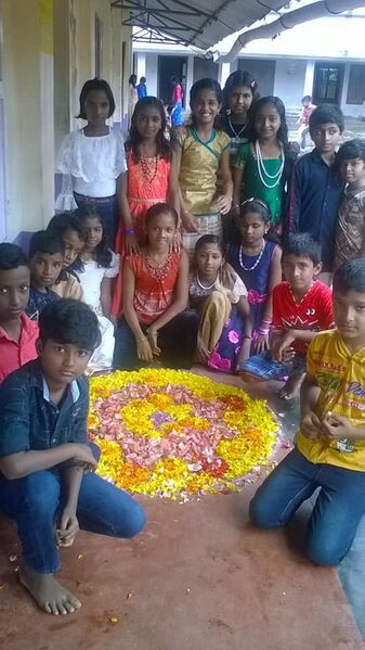 പ്രമാണം:35231 onam19 5.jpg