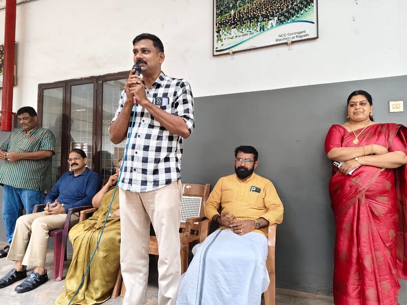 പ്രമാണം:36037 MM3.jpg