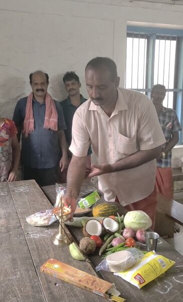 പ്രമാണം:38077 Onam 1 2025.jpg