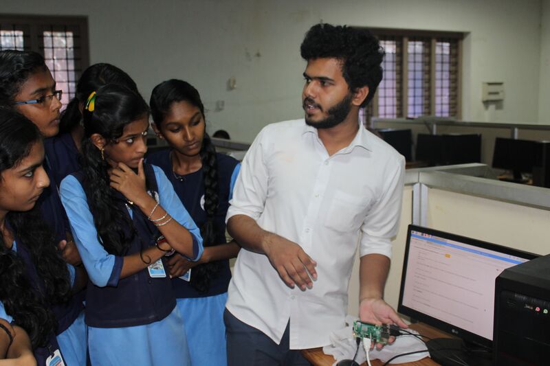 പ്രമാണം:42021 324561.JPG