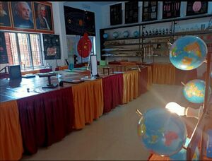 48095 hitech lab .jpg