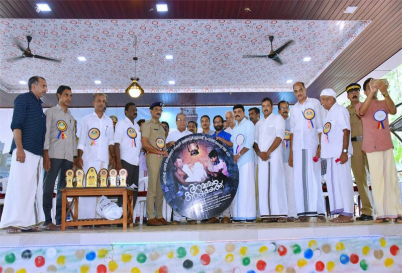 പ്രമാണം:16042 documentary prakasanam.png