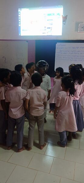 പ്രമാണം:18590-hitech photo 3.jpg