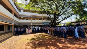 19013 mainbuilding.jpg