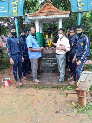 44021 statue cleaning 4.jpg