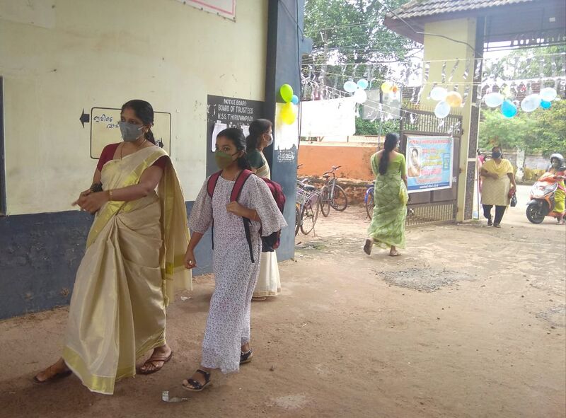 പ്രമാണം:BS21 ALP 35050 4.jpg