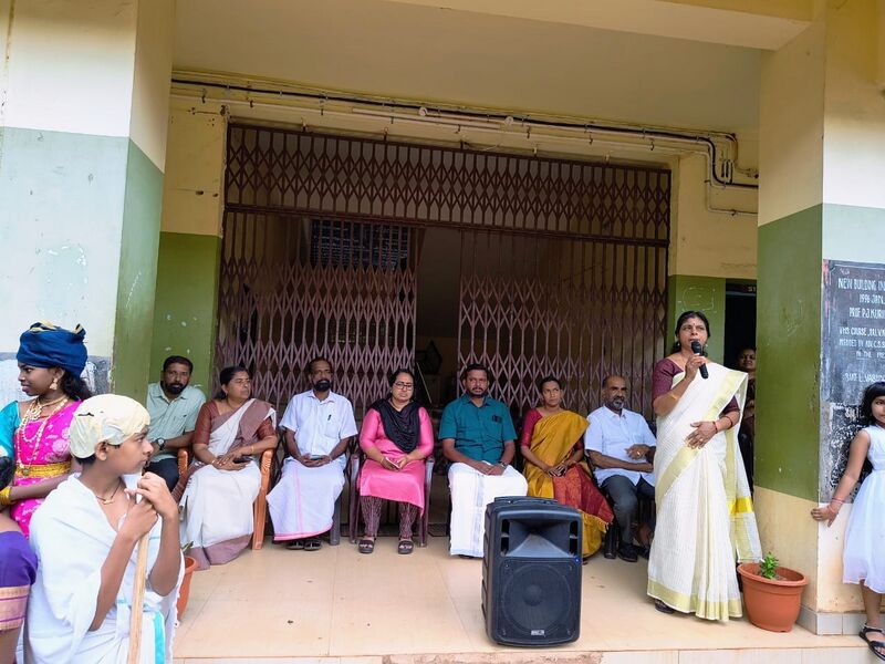 പ്രമാണം:Indep.36013 1.jpg