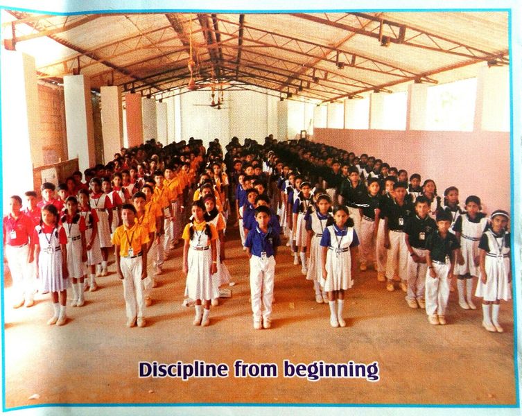 പ്രമാണം:School house system.jpg