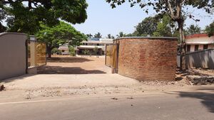 17530-School gate .jpg