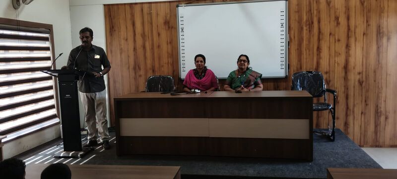 പ്രമാണം:19077 talent stars 2.jpg