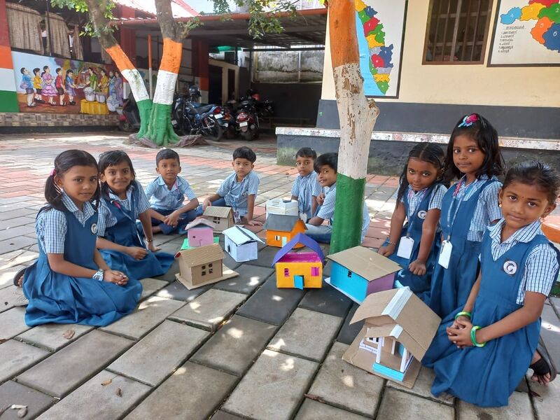 പ്രമാണം:20659 craft.jpg