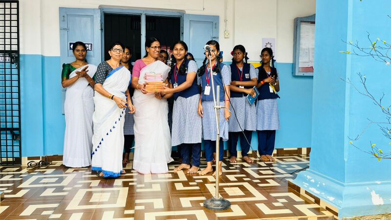 പ്രമാണം:22076 book 1.jpg