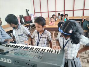 26534 hightech presentation 2 .jpg