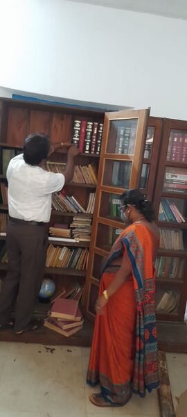 പ്രമാണം:31042 - library 1.jpeg
