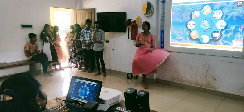 പ്രമാണം:34032-ALP--LKCSS22-5 - Rejani Parvathy.jpg