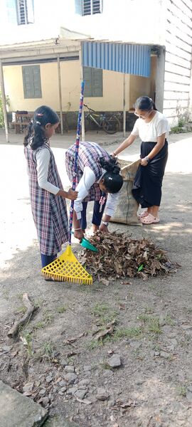 പ്രമാണം:35014 harithasabha2.jpg