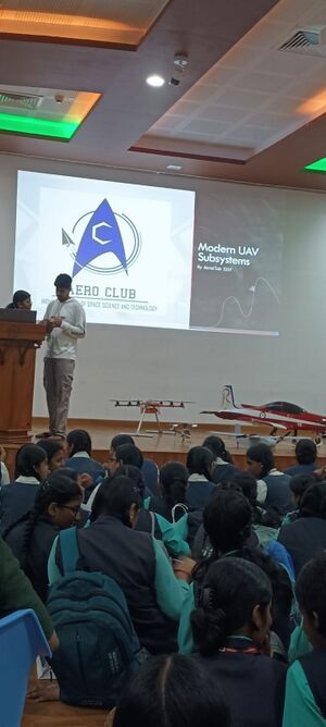 42042 IISTV VISIT04.jpg