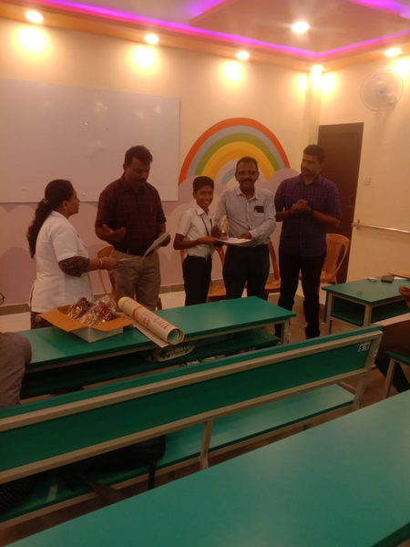 പ്രമാണം:44034 vvhssnemommaths1.png