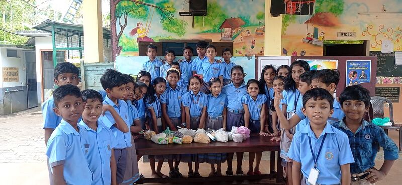 പ്രമാണം:Orupidi nanma.jpeg