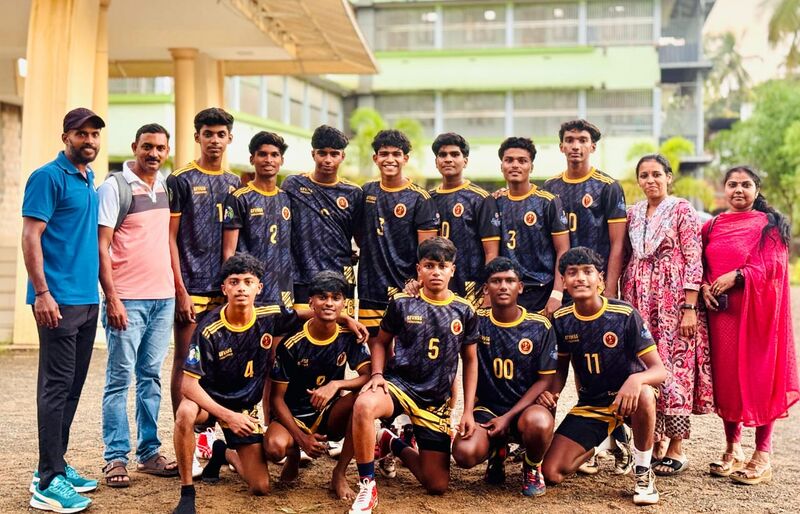 പ്രമാണം:12039kabadi2.jpg